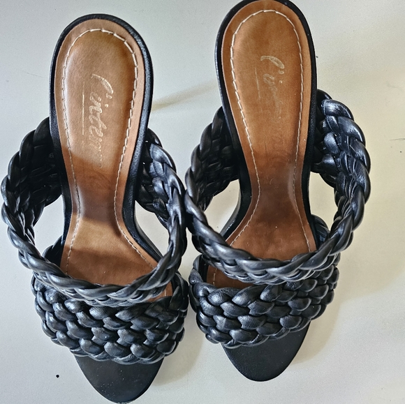 L'intervelle Leather Sandals - Picture 5 of 7